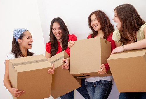 Oldmalden flat removals with furniture protection and moving equipment
