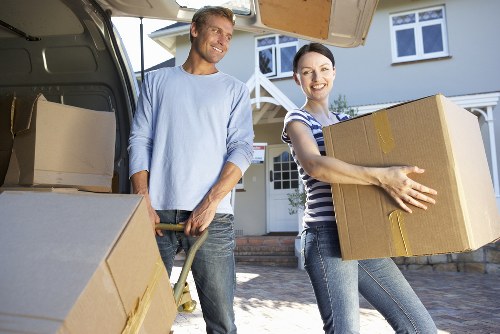 Office packing services in Oldmalden handling equipment and documents